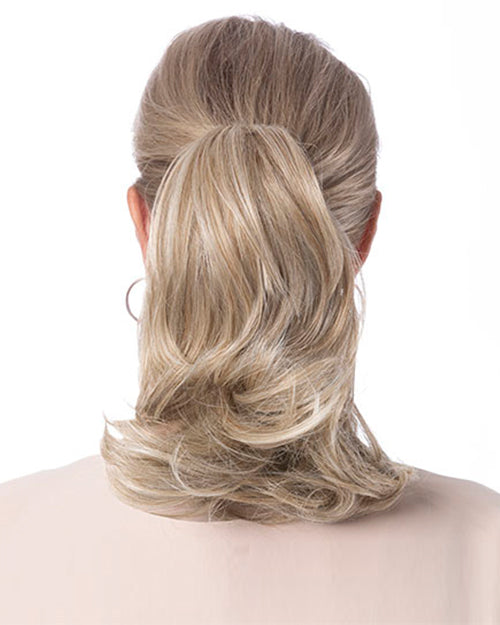 Layered Flip Pony HF in Light Blonde